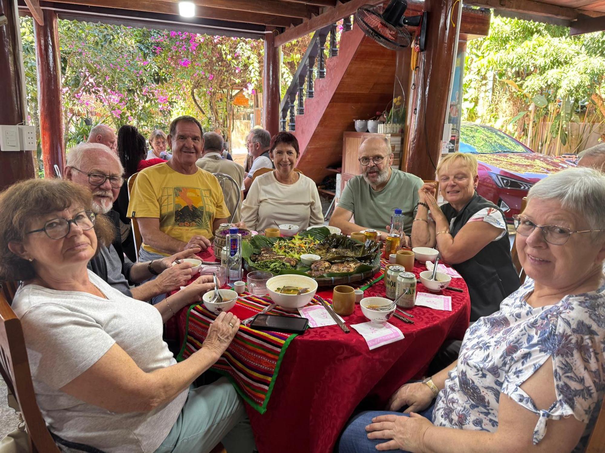 Minh Ngoc Homestay Dien Bien Phu Ban Hin Lom エクステリア 写真