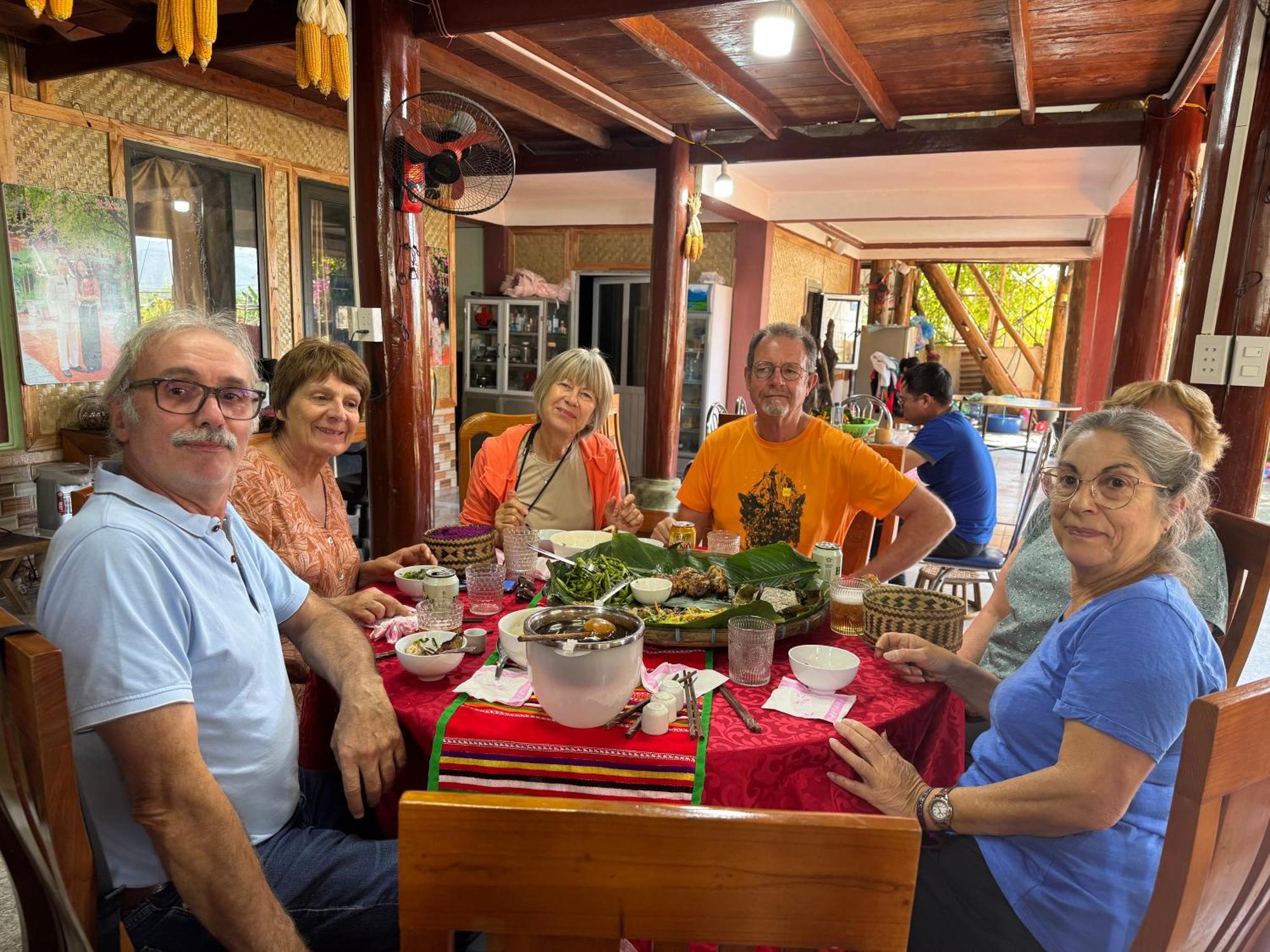 Minh Ngoc Homestay Dien Bien Phu Ban Hin Lom エクステリア 写真