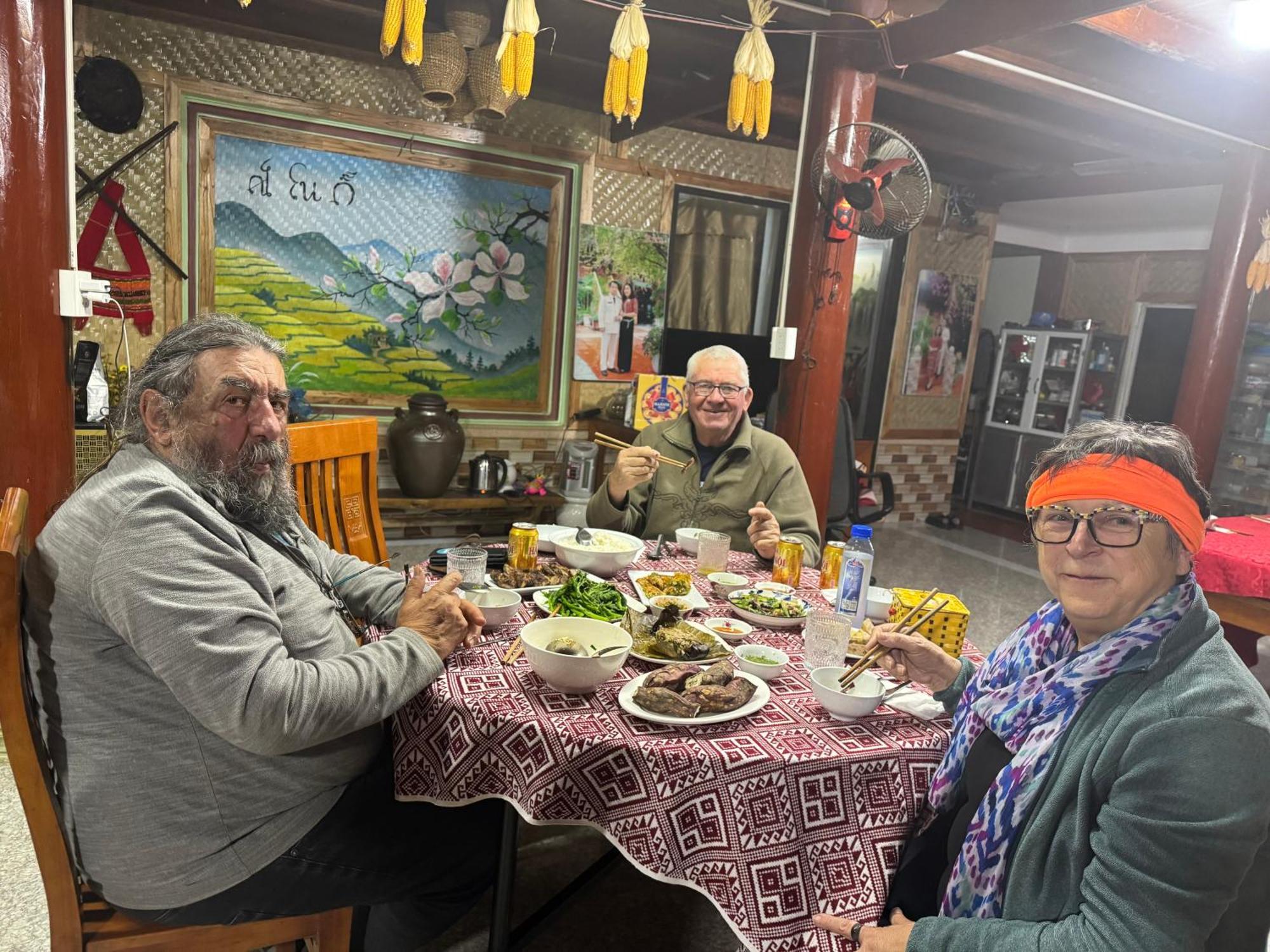 Minh Ngoc Homestay Dien Bien Phu Ban Hin Lom エクステリア 写真